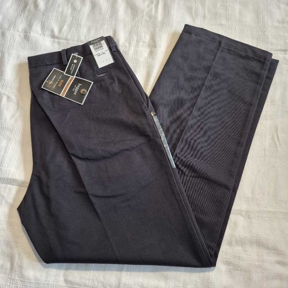 Haggar men's 36 x 32 W2W work to weekend classic fit, no iron color navy New